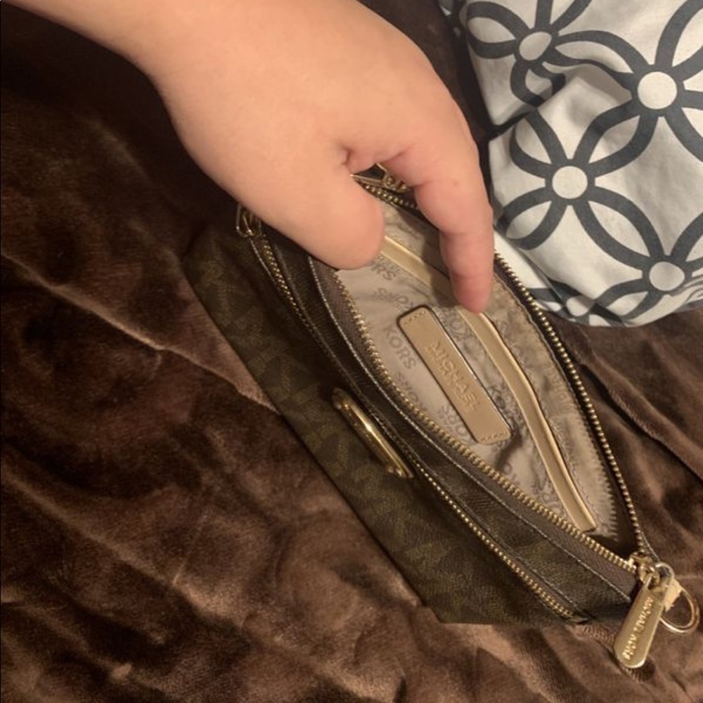 MK hand purse